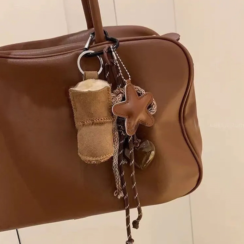 Cute Snow Boots Phone Pendant Chain Accessories Aesthetic Shoes Heart Shap Bag Decoration Keychain Gift