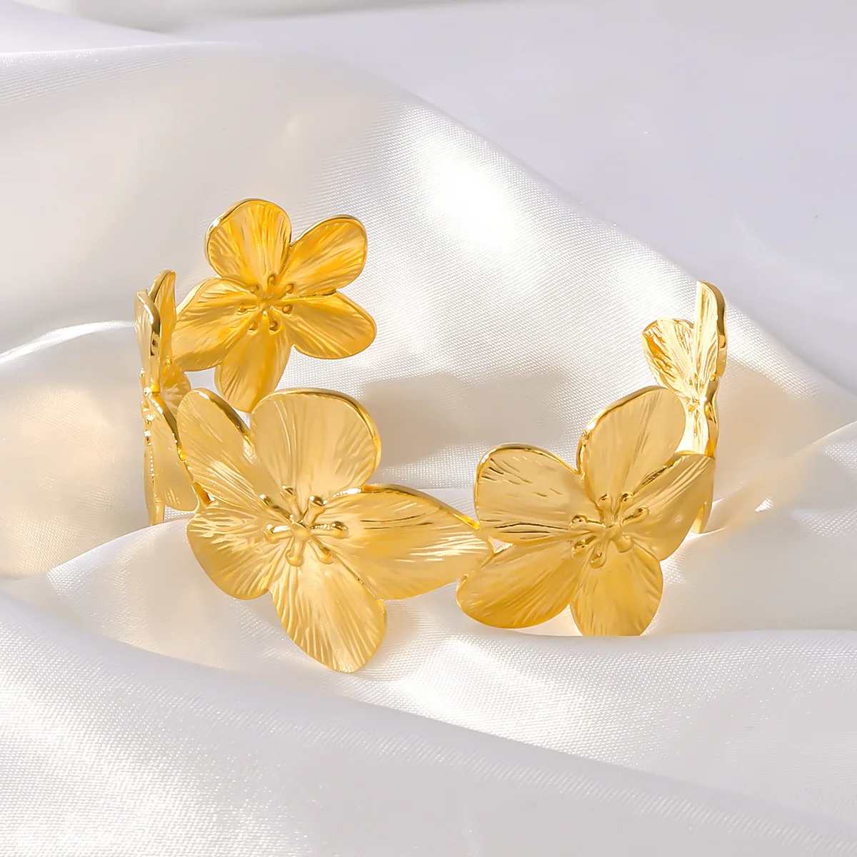1PC Damen Mode Trendy Wasserdicht Edelstahl Blume Armband Schmuck Datum Reise Bankett Party Urlaub Dressing Geschenk