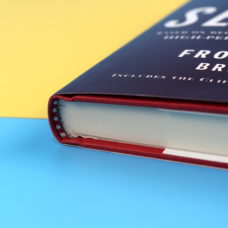 custom.Customized  hardcover book with foil stamping  novel book printing round spine