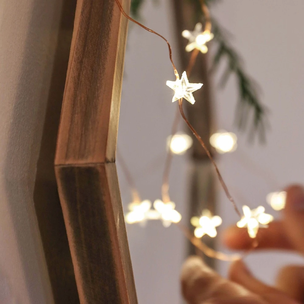 2 m/4 m/6 m STARS ไฟ Fairy สําหรับห้องนอน String แบตเตอรี่ขับเคลื่อนอะแดปเตอร์คริสต์มาสไฟ Garland งานแต่งงานตกแต่งวันหยุด