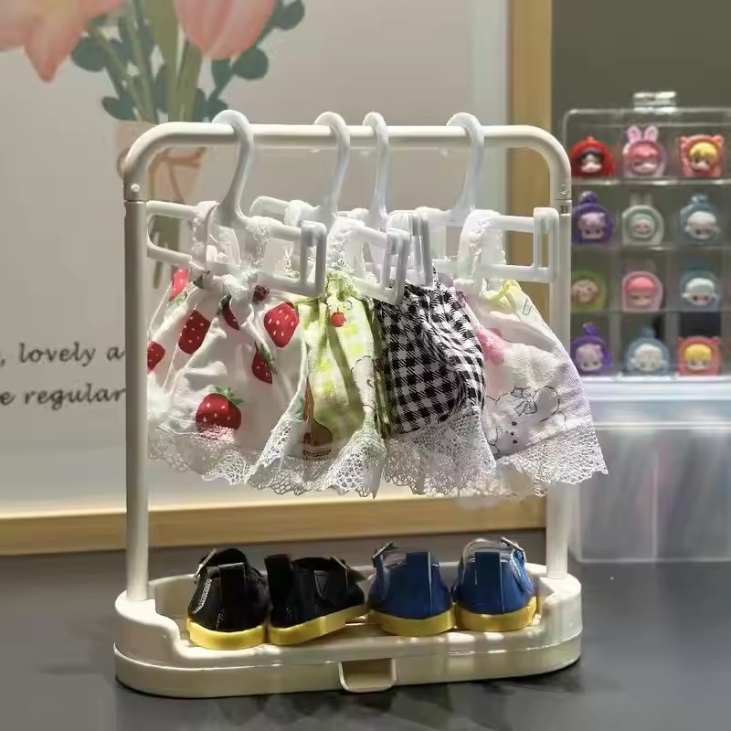 Bjd Puppe Kleidung Lagerung Rack 20 cm Schuh Display Rack Puppe Mini Labubu Kleiderbügel Lagerung Box Kleidung Unterstützung Rack Kinder geschenk