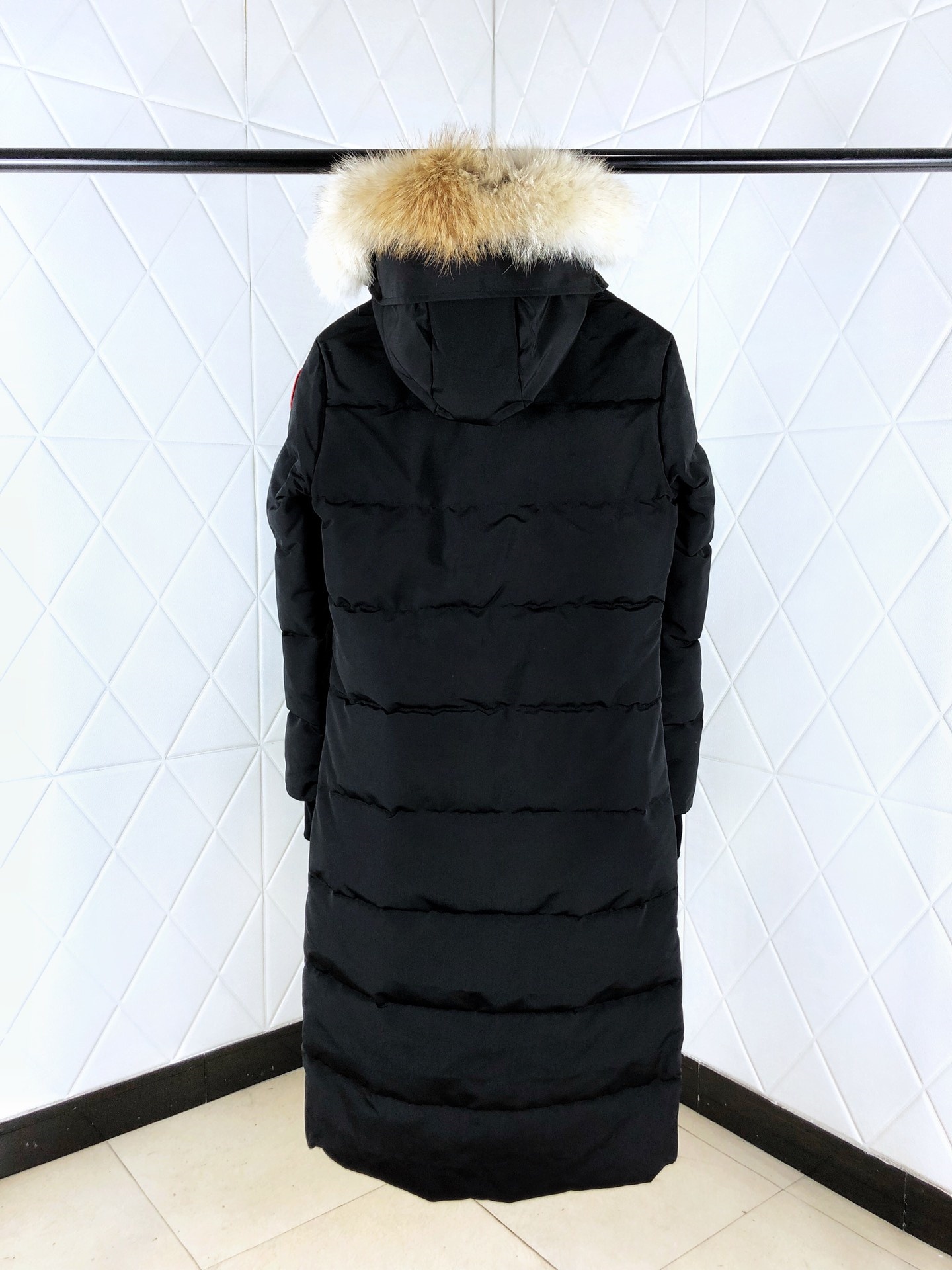 ผู้หญิงฤดูหนาวสไตล์ยาวลงเสื้อแจ็คเก็ตออกแบบที่มีชื่อเสียงแบรนด์หรูคุณภาพสูงฤดูหนาวเสื้อกันหนาวHooded Snow Coat