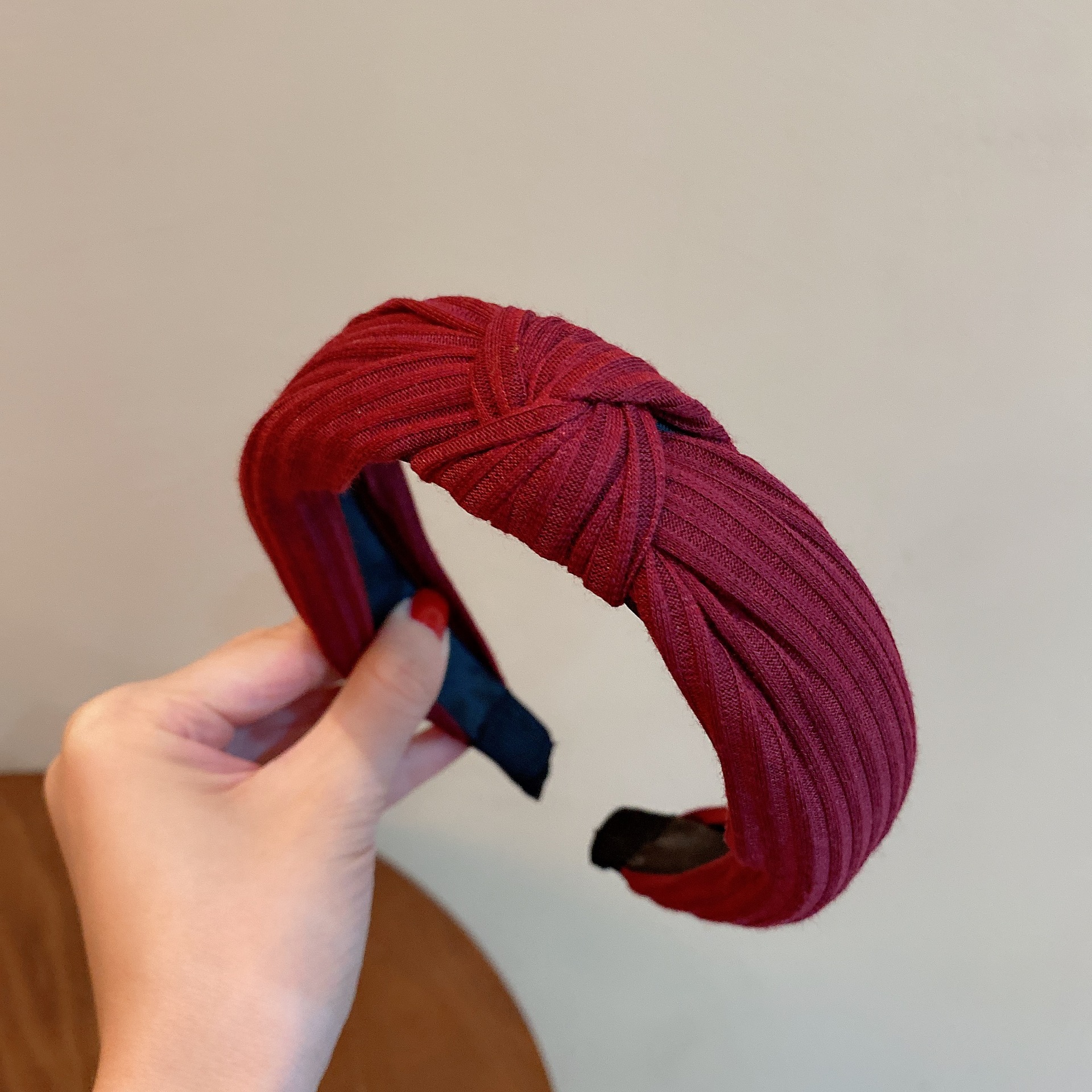 Moda atada headbands para mulheres meninas cor sólida faixa de cabelo simples nó cruz hairbands argola de cabelo acessórios para o cabelo para mulher