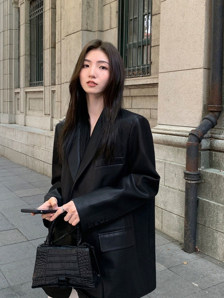 Jaqueta Fena de Couro PU Preta Estilo Casual Solto Nova Moda Primavera Casaco de Lazer de Alta Qualidade E