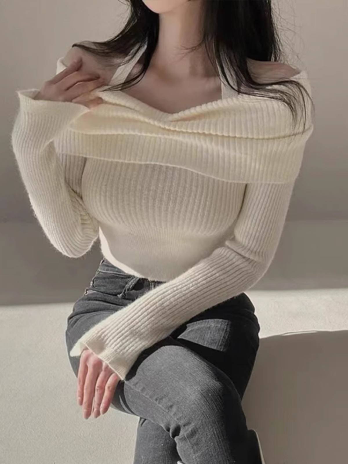 Chic Knitted One-Shoulder Top Women's Long Sleeve Short Sle Slimming Base Layer Hanging Neck Sweater Korean Sle Commute P...