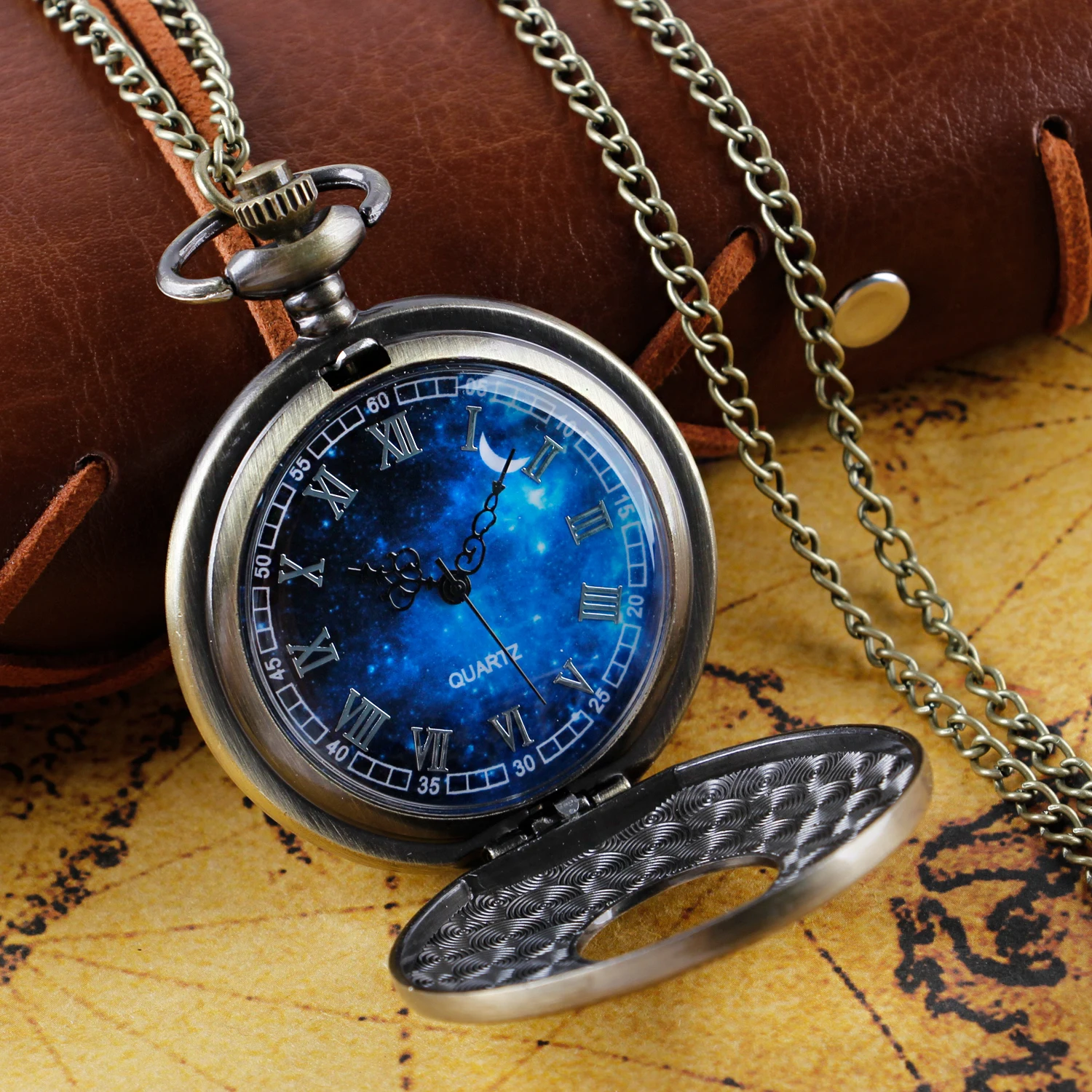 การออกแบบโบราณพิเศษ Blue Dial Quartz นาฬิกาพ็อกเก็ตนาฬิกาสร้อยคอวินเทจจี้นาฬิกาผู้ชายและผู้หญิงของขวัญวันหยุดที่ดีที่สุด