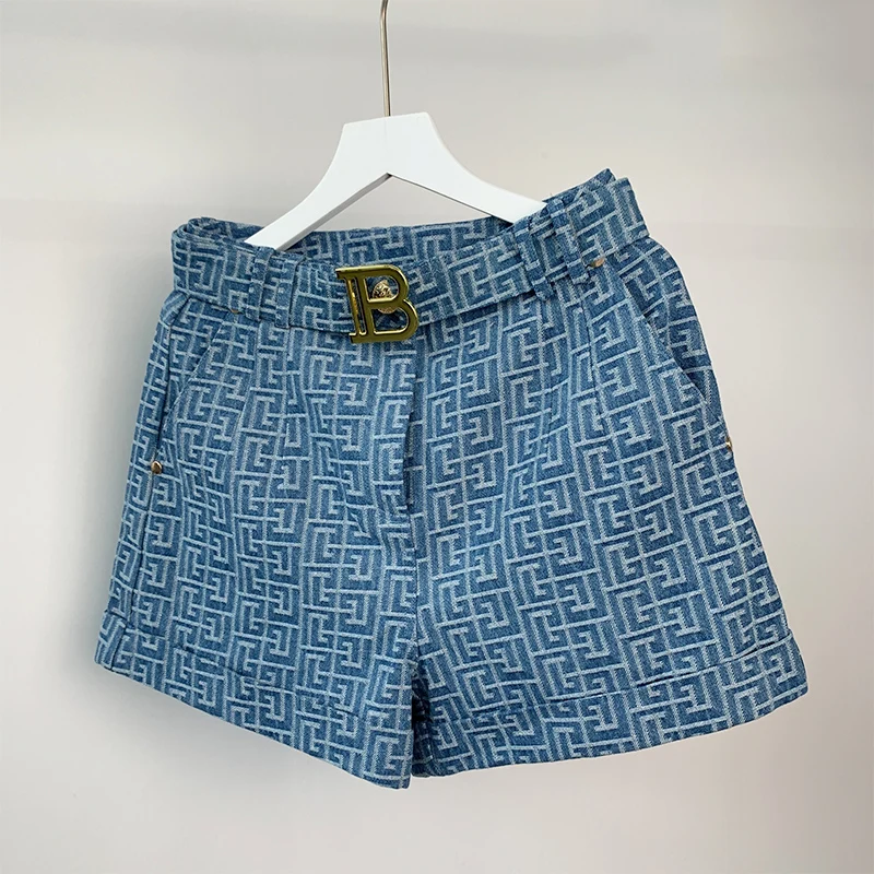 6 colores para elegir Pantalones cortos de mezclilla lavados con textura rosa para mujer con cinturón Pantalones vaqueros de calidad de estilo casual