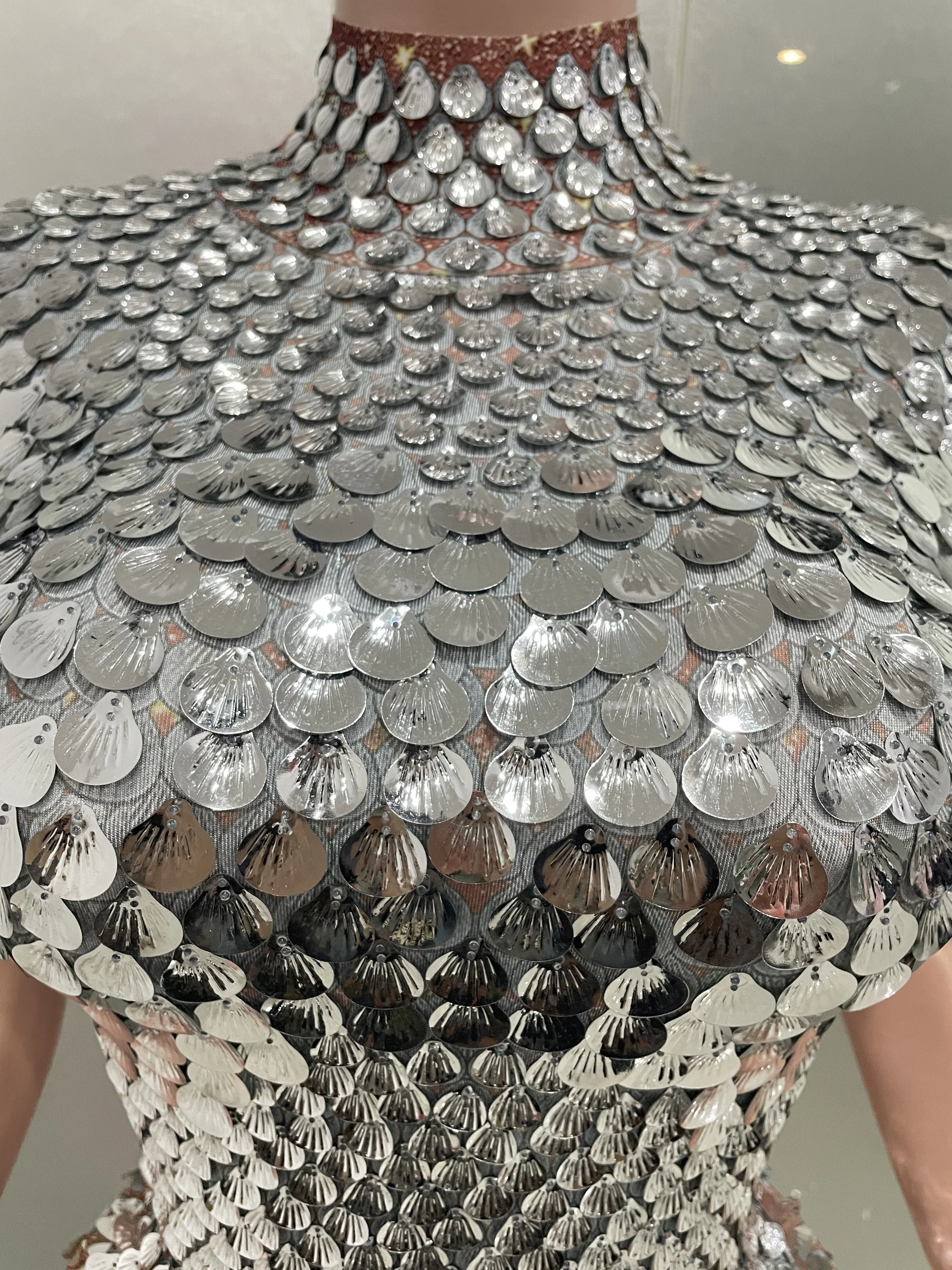 เซ็กซี่ SHINY SHELL Sequins ชุดบอดี้สูทคุณภาพสูงไนท์คลับเต้นรําเสื้อผ้าชุดวันเกิด