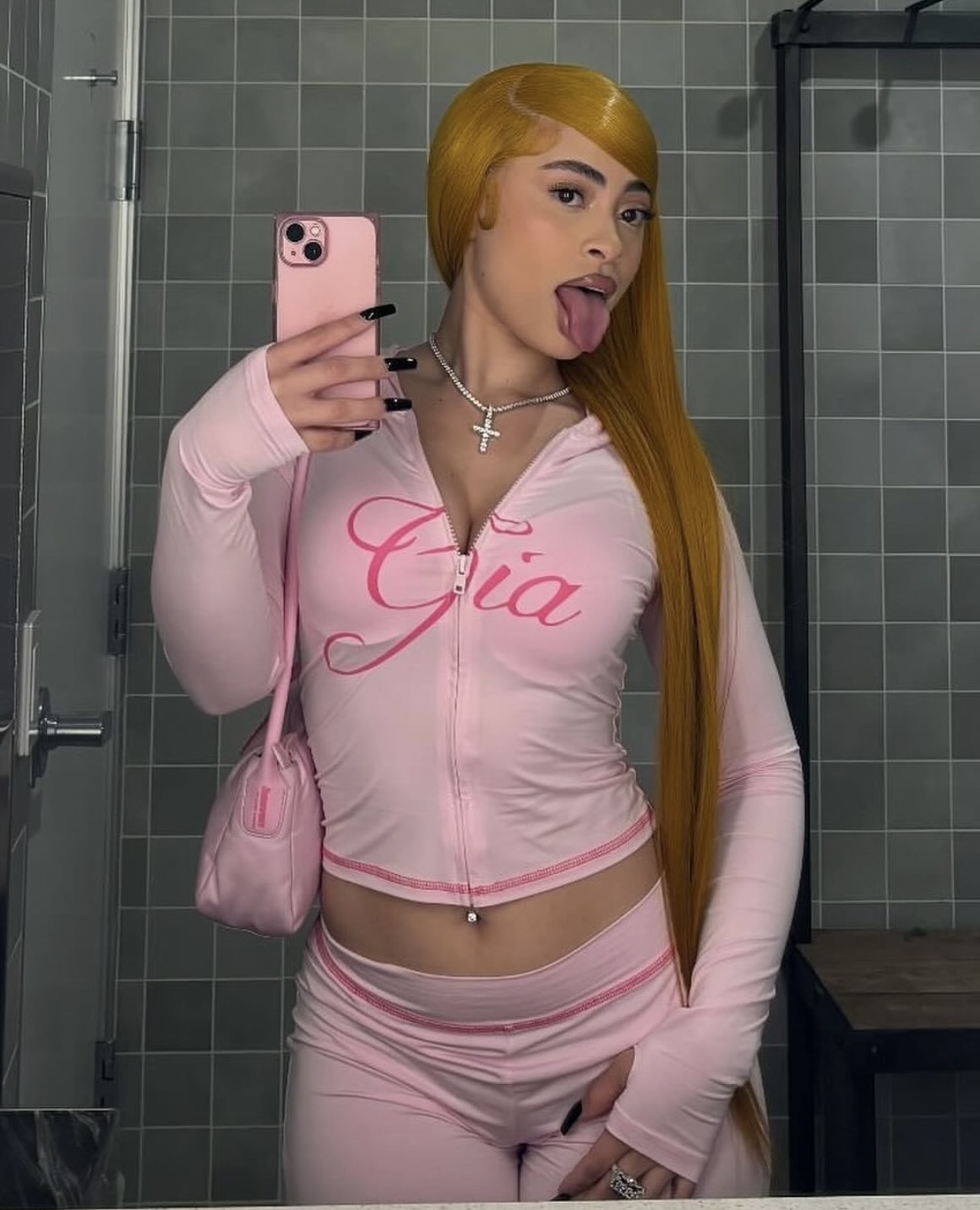 I.AM.GIA PINK Langarm-Oberteil mit Reißverschluss, hoher Frühling und Mikro-Schlaghose mit niedriger Taille