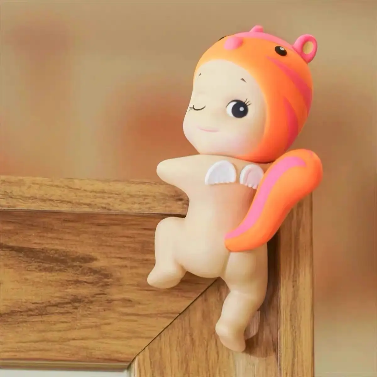 Random 1PC S Angels Blind Box Looking Back Series Mobile Phone Decoration Anime Peripheral Toys Gift Phone Screen Doll Ornaments