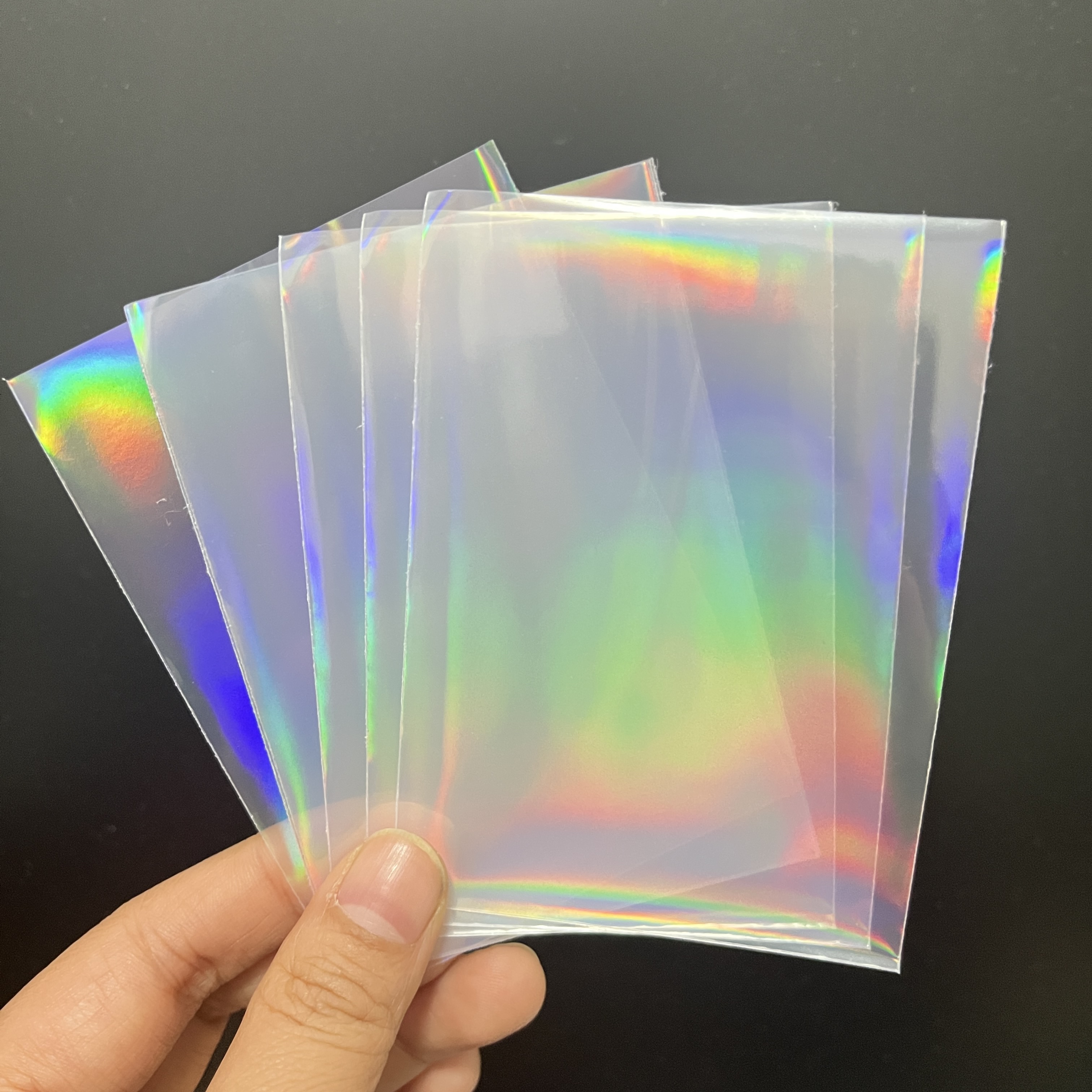 50 шт. 65x90 мм голографические защитные чехлы для карт лазерные фольги для хранения коллекции игровых карт TCG