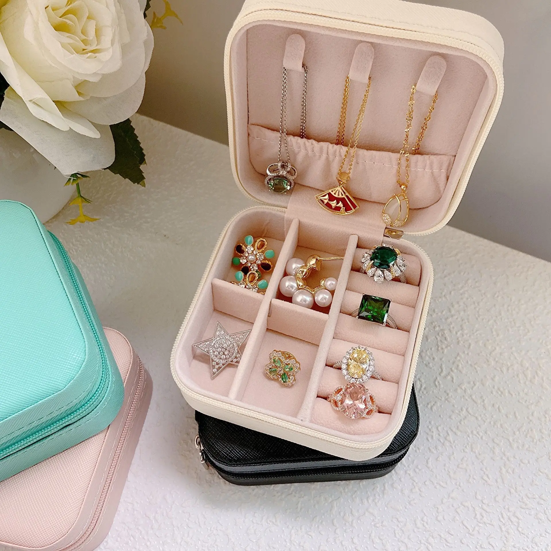 Wunionup Mini custodia da viaggio portatile per gioielli Scatola portaoggetti in pelle PU Portaoggetti per gioielli per ragazze Orecchini, collane da donna