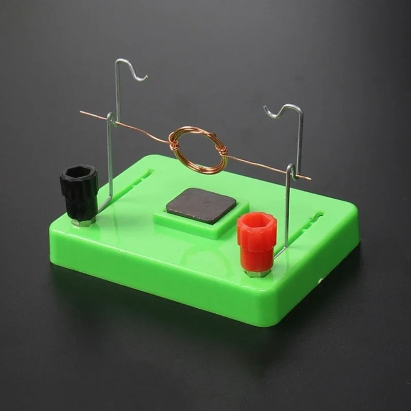 Modello di motore per esperimenti fisici STEM Strumento didattico per altalena elettromagnetica