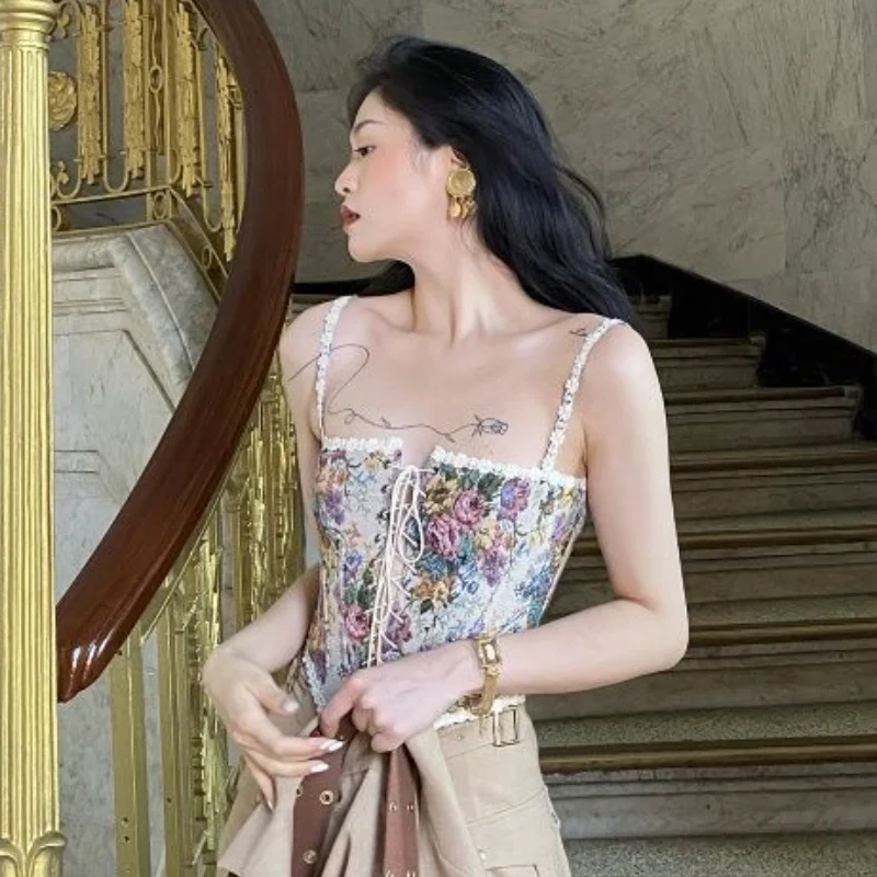 ผู้หญิงพิมพ์ Halter Tops Chic Bandage Retro Floral Corset เสื้อ Elegant Designer ภาษาฝรั่งเศสคําวินเทจสไตล์เซ็กซี่ปาร์ตี้คลับสุภาพสตรี Top