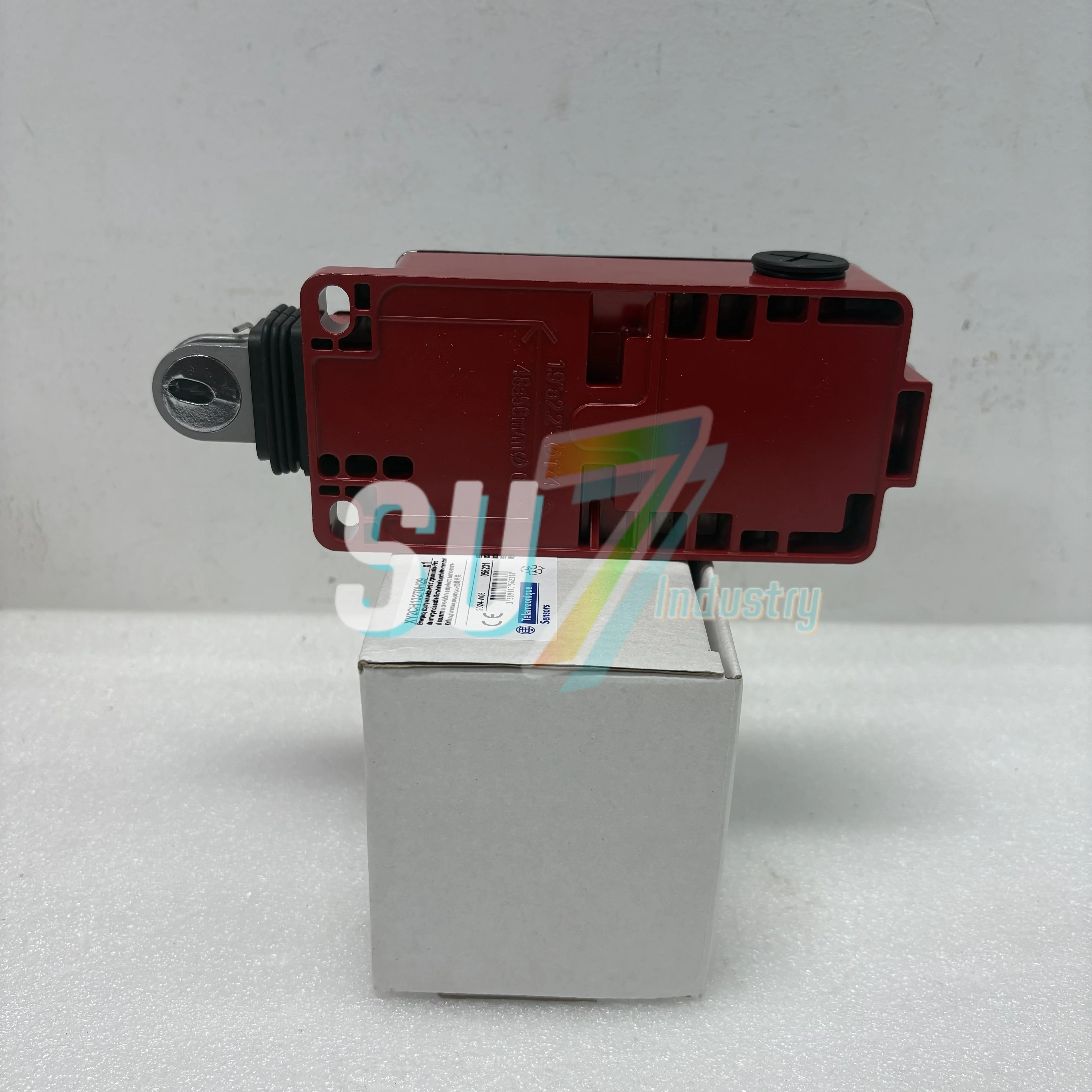 XY2CH13270H29    scram pull line limit switch     New In warehouse
