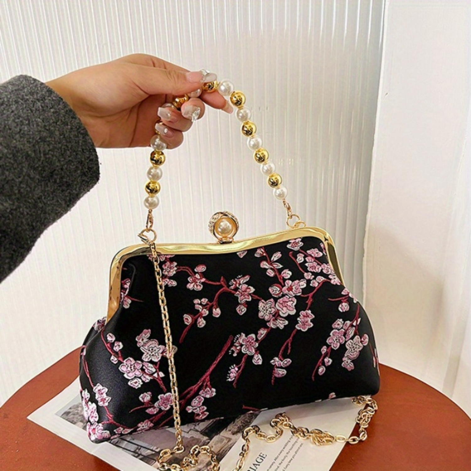 Vintage Floral Clutch Shell Bag with Pearl Chain Strap Evening Purse Crossbody Handbag