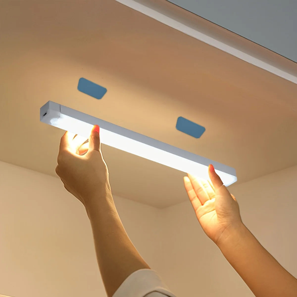 LED-balkverlichting Type C Oplaadbare bewegingssensor Dimbare detector Nachtlampje Draagbare inductiekastlamp voor keukenruimte