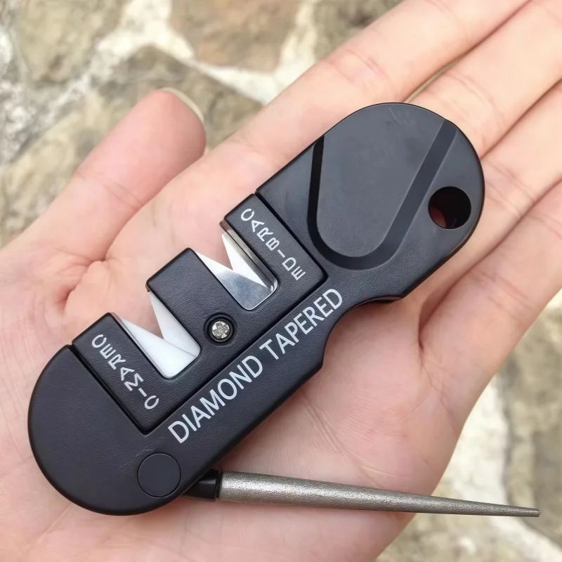 Affilacoltelli portatile 4 in 1 in carburo di ceramica di tungsteno, pietra per affilare, affilare l'amo da pesca, tasca, strumento diamantato, campeggio, escursione all'aperto