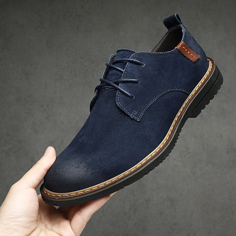 Sepatu Kulit Runcing Bisnis Berenda Baru Sol Datar Kasual Suede Buatan Tangan Pria Fashion Sepatu Berkendara Mewah Kasual Sejuk