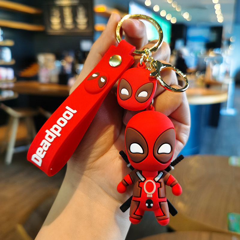 Marvel lindo Anime figuras muñeca bolsa colgante Deadpool versión Q moda mochila llavero pareja joyería regalos de cumpleaños