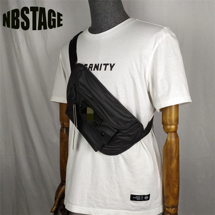 トレンディな 2023 コンパスバッジ小さなクロスボディバッグユニセックスチェストウエストバッグ固定ホイールバッグシングルショルダーフリップカバーバッグカジュアルスタイル