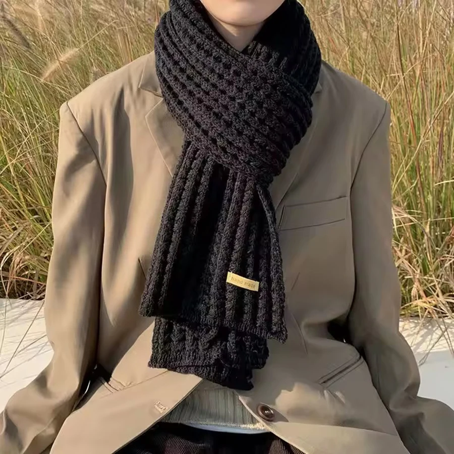 Unisex Thick Wool and Cashmere Scarf, Long and Warm Winter Neck Accessory, Suitable for Travel and Office Use.