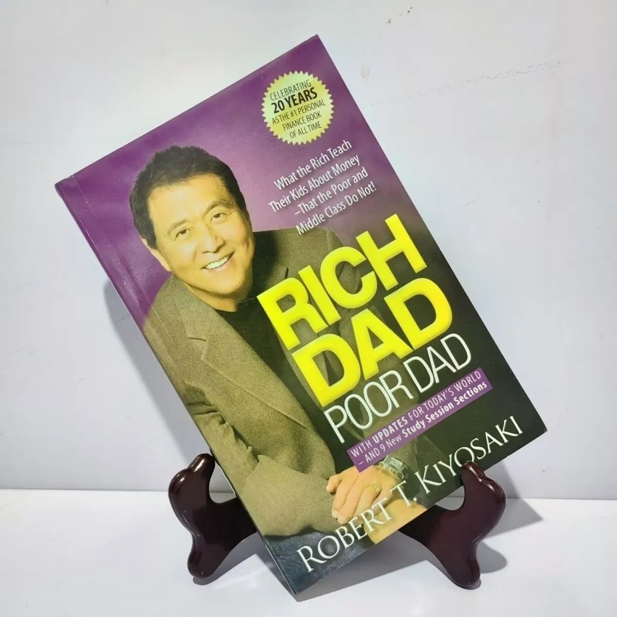 หนังสือการศึกษาสําหรับเด็ก หนังสือการศึกษาข่าวกรองทางการเงิน Rich Dad Beth Robert Toru Kiyozaki Personal Finance