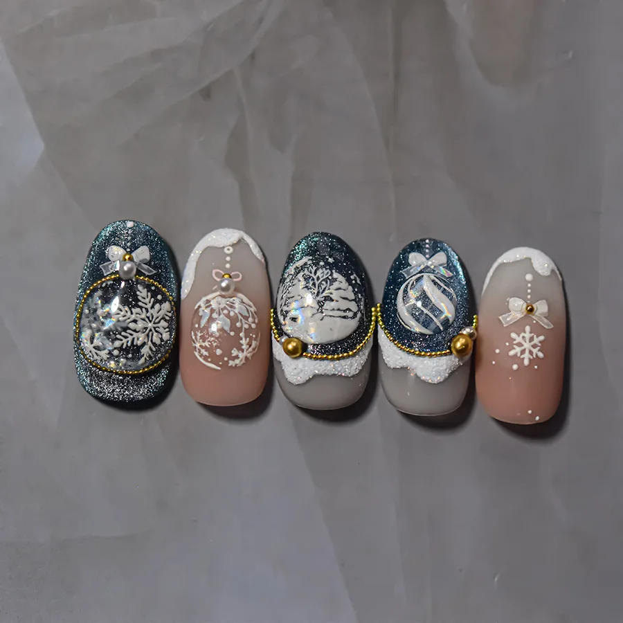 1 Uds. Pegatinas de Navidad bronceadas para uñas, bonitas pegatinas adhesivas de bolas de nieve doradas y blancas para decoración de uñas, calcomanías DIY