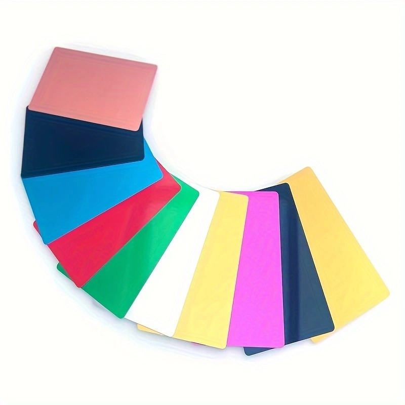 50 ピース/セットポータブル金属名刺カラー仕上げアルミブランクレーザー彫刻カード特別なロゴ印刷事務用品