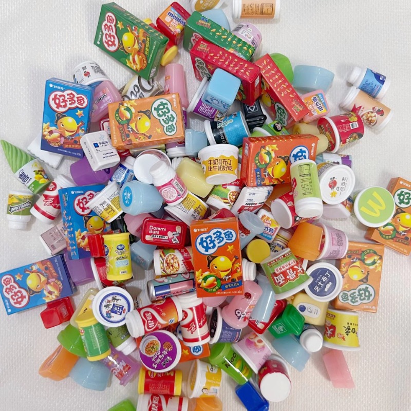 ミニシミュレーションスーパーマーケット 4 棚ドールハウス装飾スナックドリンク食品遊び子供ままごとおもちゃモデル