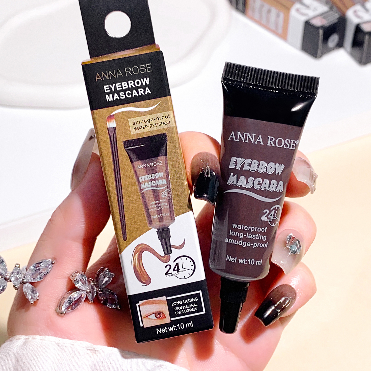 Three-dimensional smooth eyebrow cream, waterproof and long-lasting dyed eyebrow gel, natural tattoo quick-drying eyebrow makeup