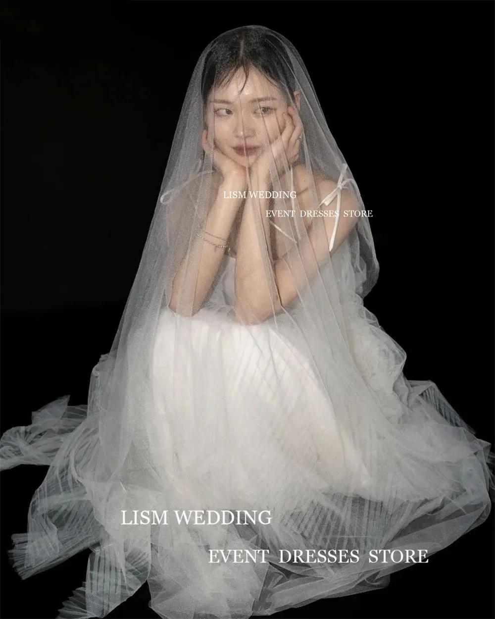 LISM Semplice Tulle A strati Increspature Corea Abito da sposa Spaghetti Strap A-Line Abito formale Abiti da sposa Abito da sposa personalizzato