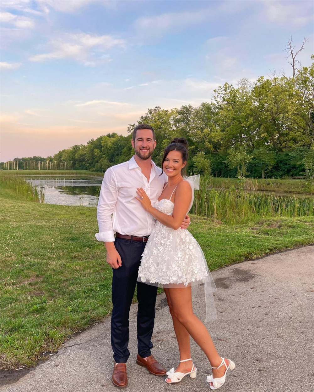 Cathy-Mini robes de Rhblanches, appliques en dentelle de fleurs, col en forme de cœur, personnalisé, éducatif, mode