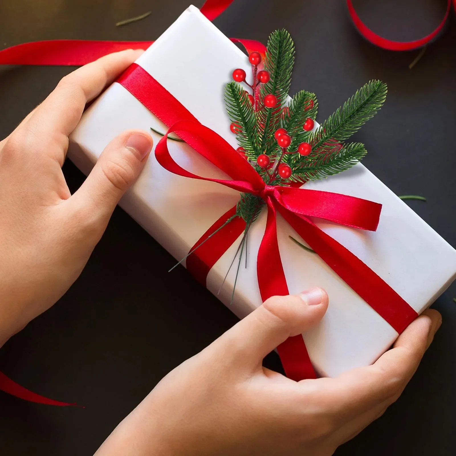 10 個人工松の枝クリスマスヒイラギ赤い果実の茎クリスマスツリー DIY リース装飾クリスマス家の装飾