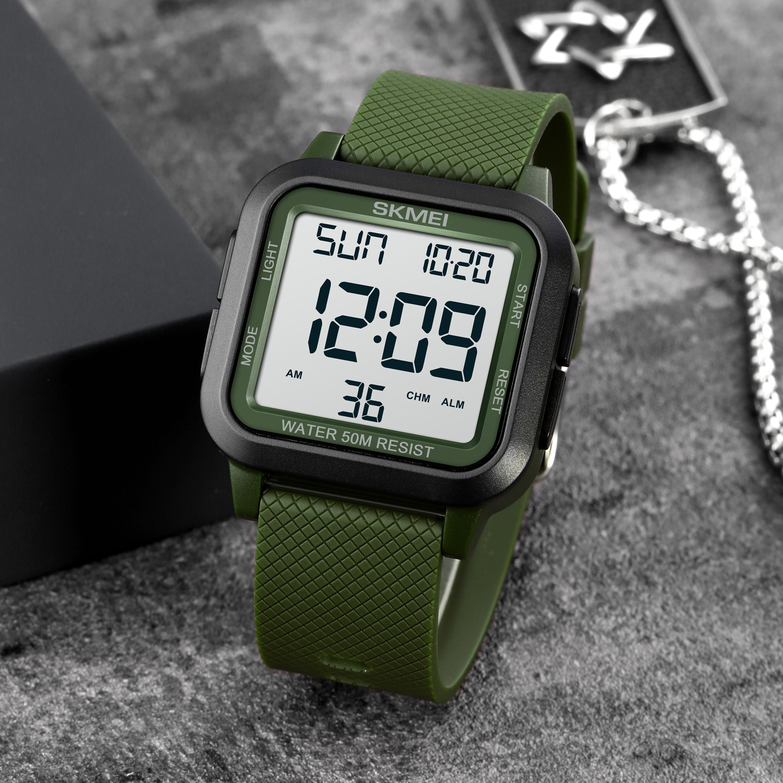 SKMEI Orologio sportivo da esterno da uomo Sveglia Chrono Orologio 5Bar Orologi militari impermeabili Display a LED Shock Orologio digitale reloj hombre