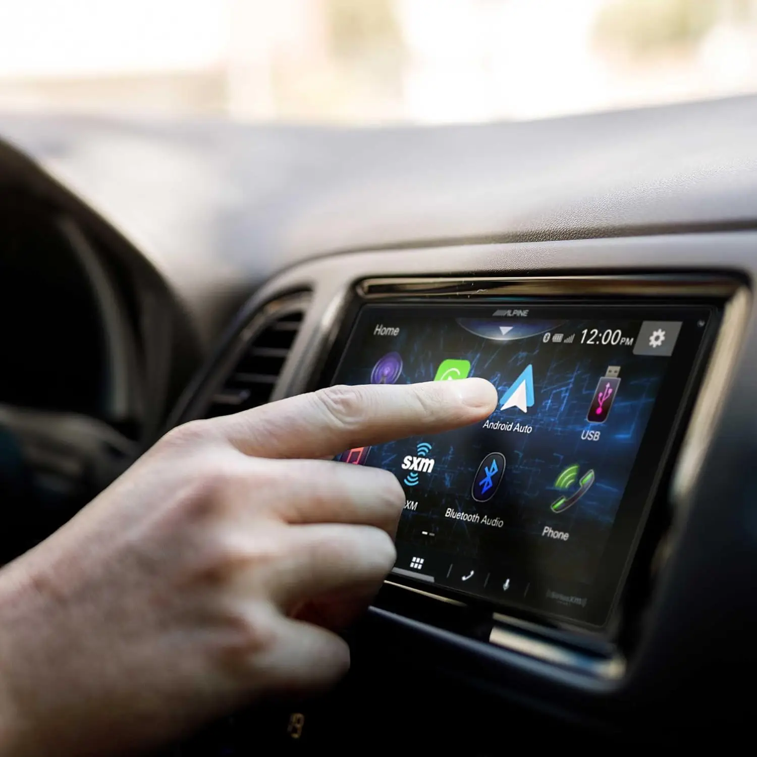 iLX-W670 Digital Multimedia Receiver with CarPlay and Android Auto Compatibility