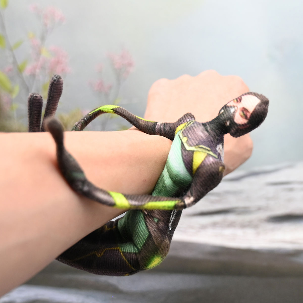 Juego VALORANT Jett Viper Sage llavero de Cosplay muñeco de algodón de felpa forma giratoria delgada habitación modelo abstracto decoración regalo