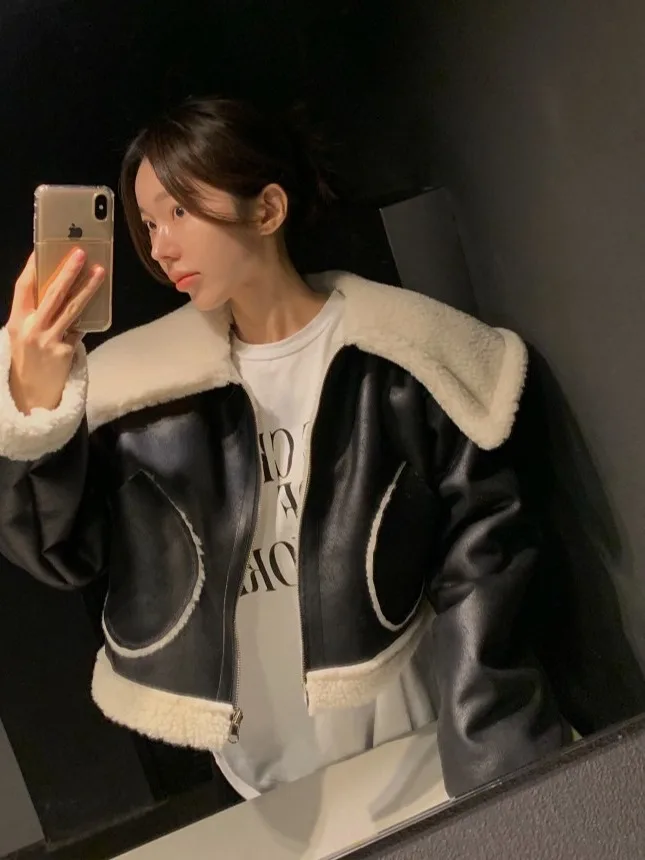 肥厚ラムファーショートジャケットジッパー統合 Pu レザー女性の冬のコート大きな襟アウター韓国スタイル