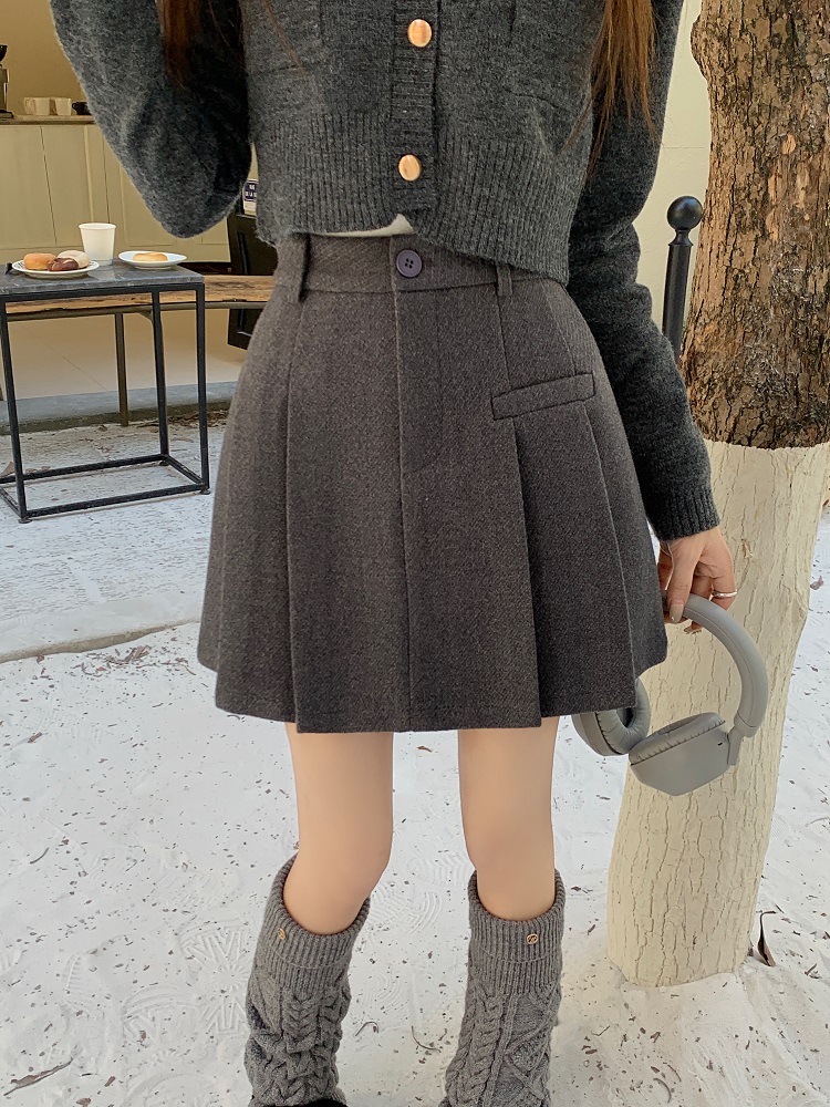 plus Size Women's High Waist Black Woolen Pleated Mini Skirt Spring Casual Slimming Short Skirt for plus Size Women