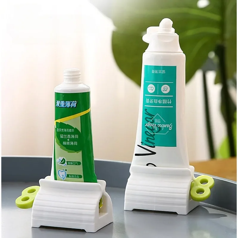 Mini Rolling Tube Toothpaste Squeezer Dispenser Seat Holder Stand Easy Cleaning Bathroom Products Household Cosmetics Squeezer