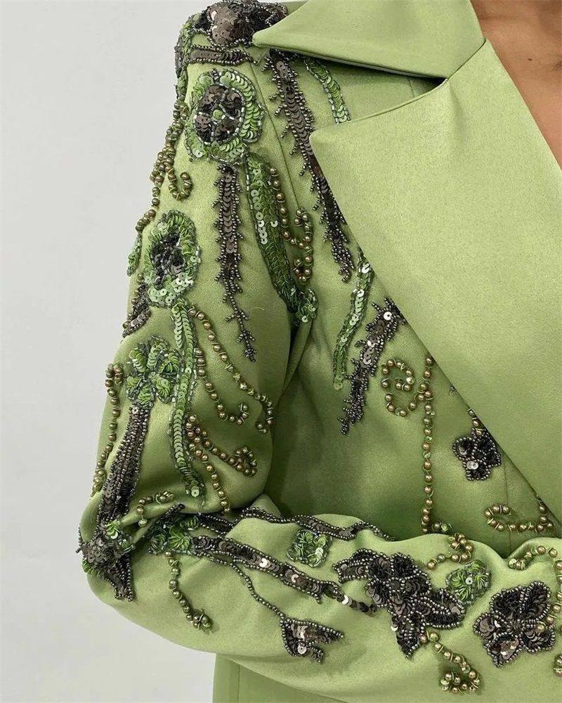 Designer สีเขียวซาตินผู้หญิงชุดหรูหราลูกปัด Applique งานแต่งงานอย่างเป็นทางการชุดราตรี 2 ชิ้นเสื้อ + กางเกงที่กําหนดเอง
