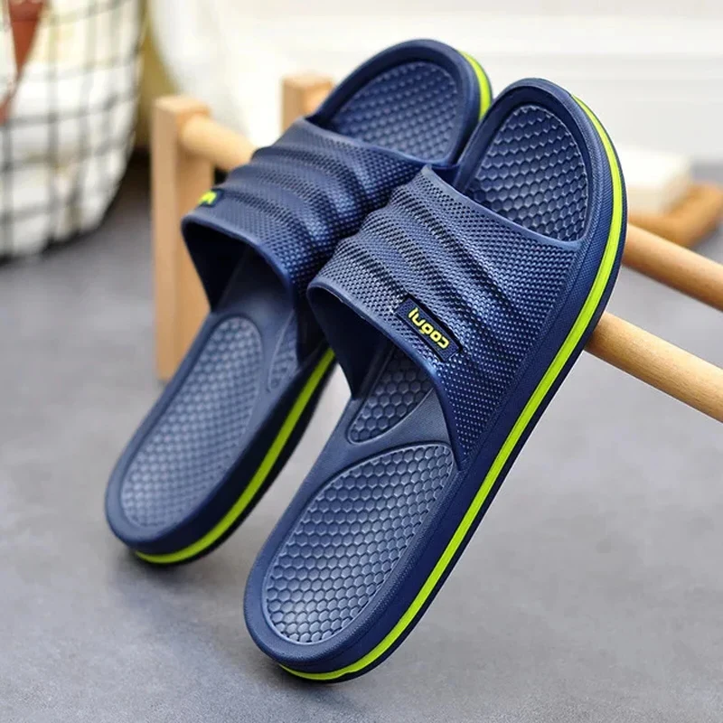 Pmoiste Pantofole da bagno in EVA morbida da uomo Comode scarpe da soggiorno leggere di design Slip-on Non Slip House Interno di alta qualità