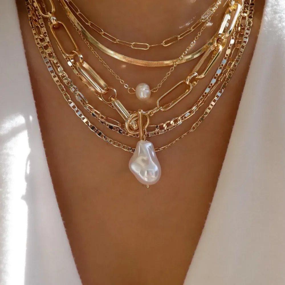 Collar Vintage de varios estilos de Color dorado nuevo para mujer, conjunto de collares con colgante de cristal multicapa a la moda bohemio, regalos de joyería