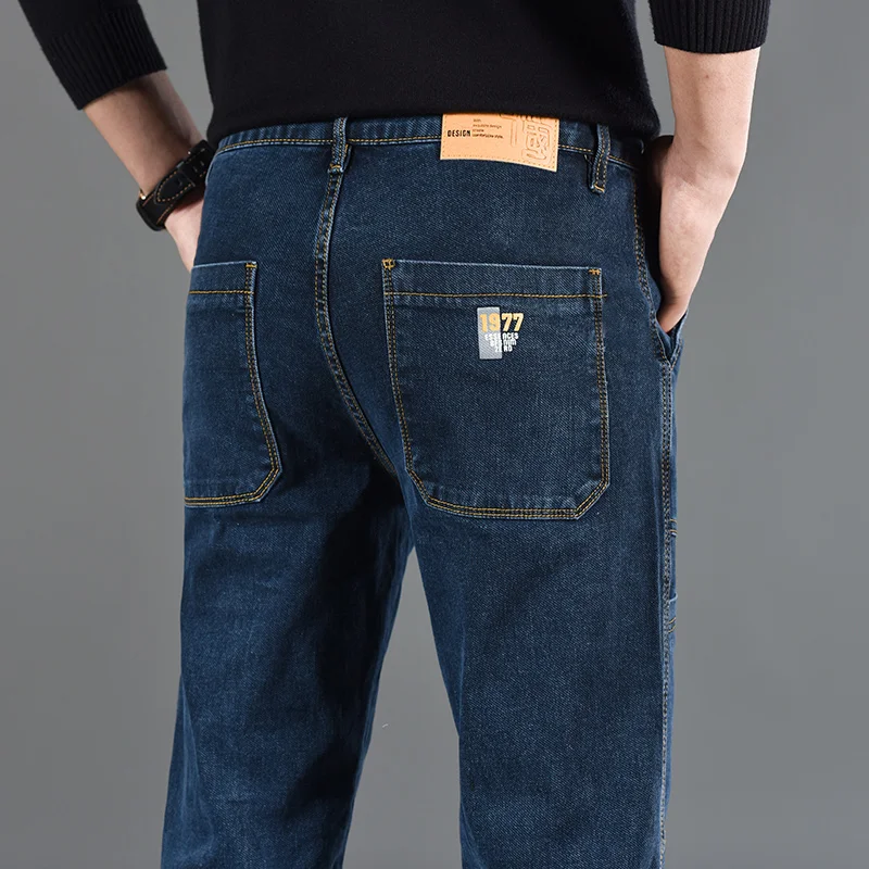 Pantalones vaqueros con seis bolsillos y estampado de moda, estilo de corte recto pequeño, ropa informal y cómoda para hombre