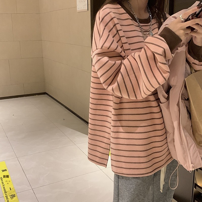 ピンクストライプルーズ長袖 Tシャツシックなインナーウェア 2023 春のファッションベースシャツトレンディな婦人服プラスサイズ利用可能
