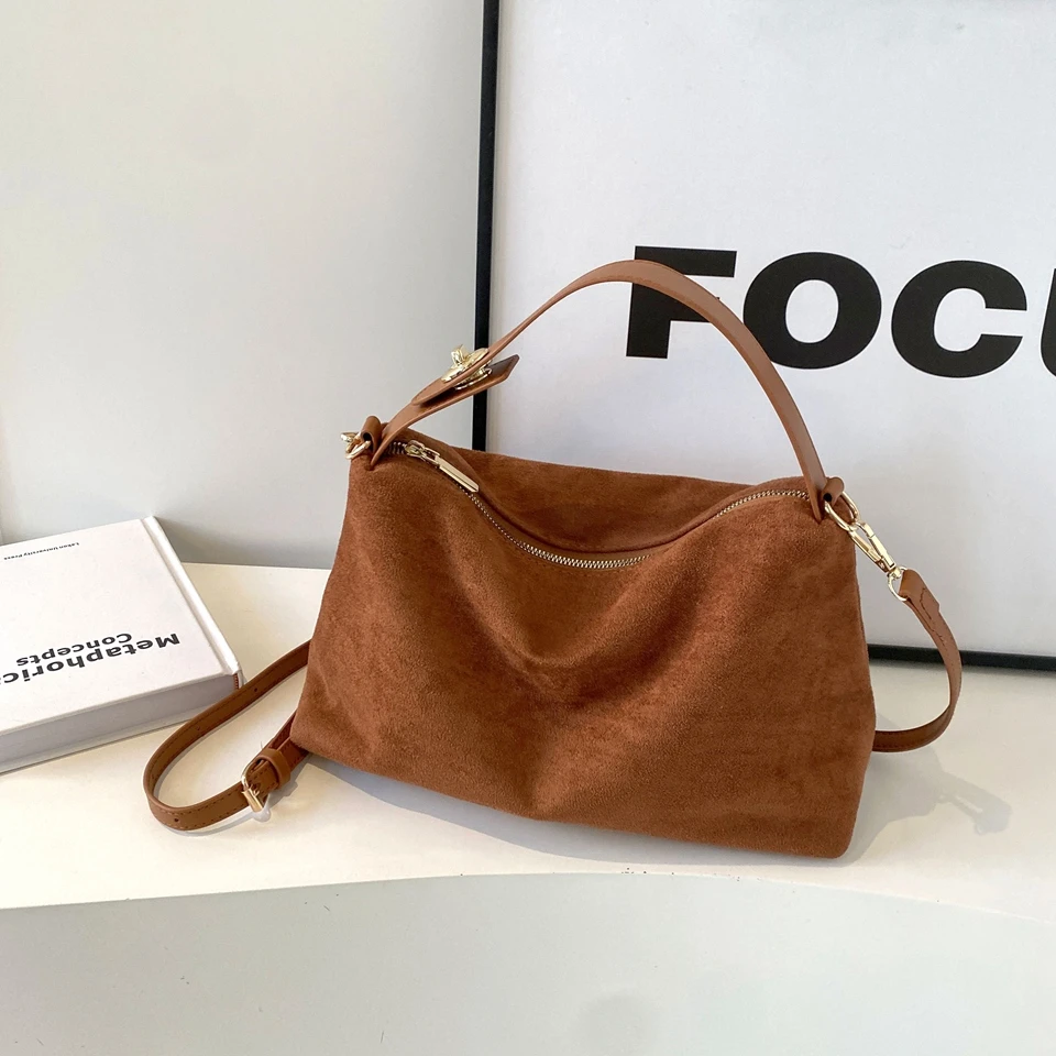 Bolsa retrô avançada para mulheres 2024 nova bolsa de ombro fosca texturizada com grande capacidade bolsa crossbody para deslocamento