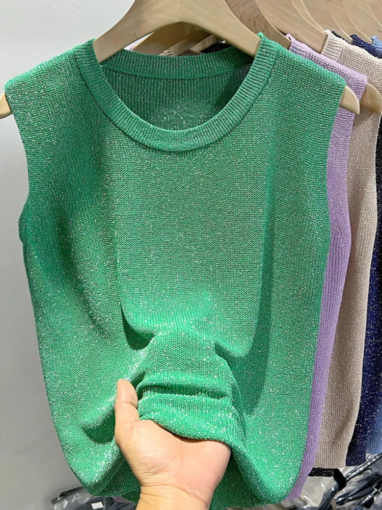 2025 夏の女性ニットグリーンタンクトップ女性薄型トップス基本カジュアルタンクトップ O ネック Tシャツノースリーブトップス女性のための