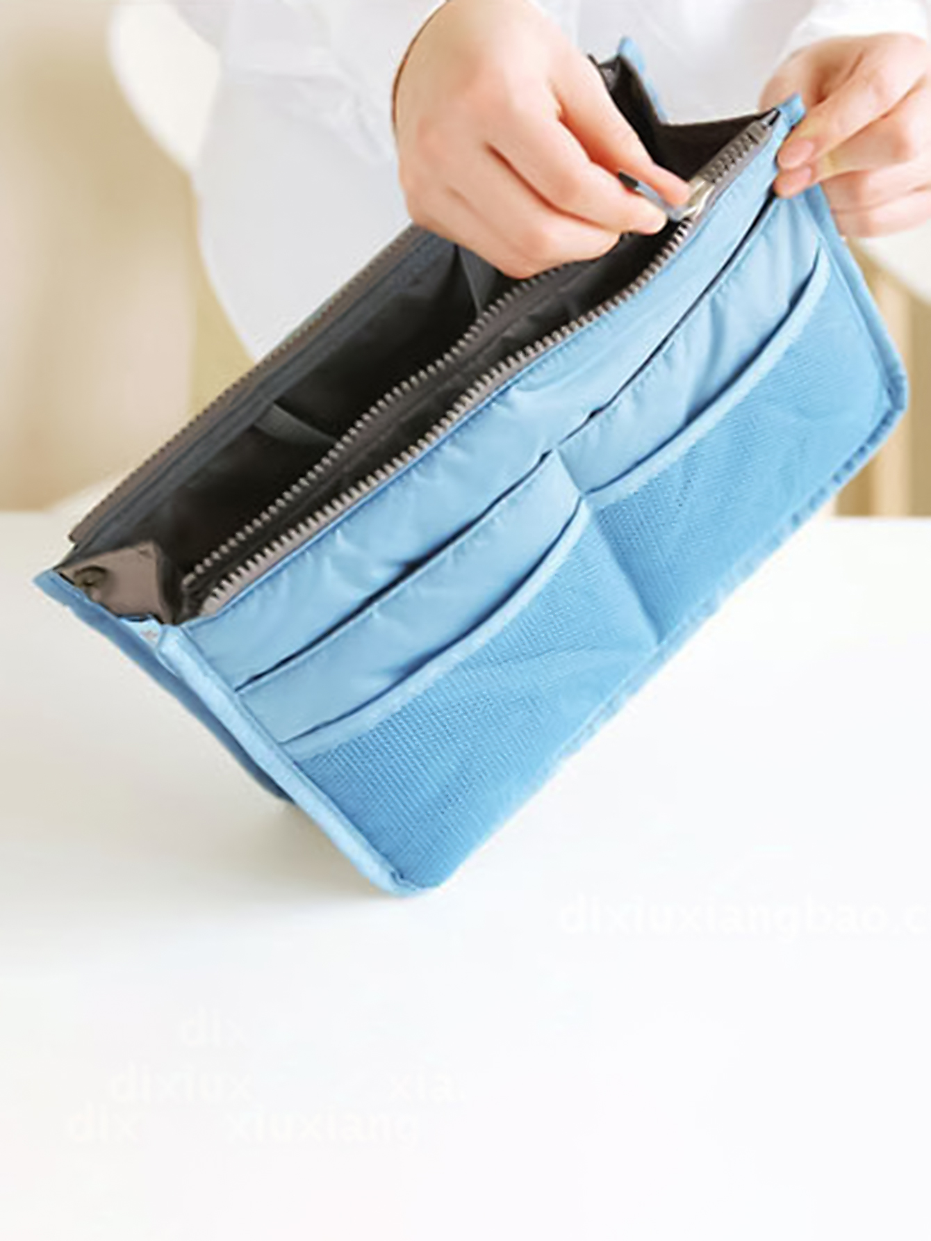 (1 Stück) Koreanische Version, multifunktionale faltbare Aufbewahrungstasche mit Doppelreißverschlüssen, tragbare Make-up-Tasche für Damen mit großem Fassungsvermögen