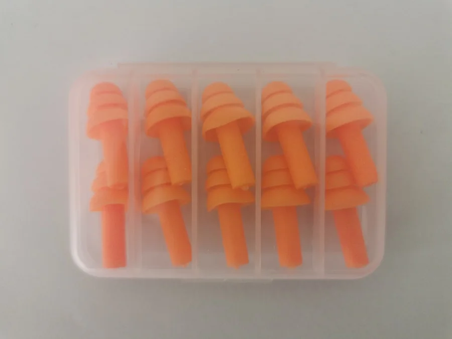 5 par/set de tapones para los oídos cómodos empaquetados en caja, tapones para los oídos suaves de silicona con reducción de ruido, tapones para los oídos de silicona para natación, protectores para dormir
