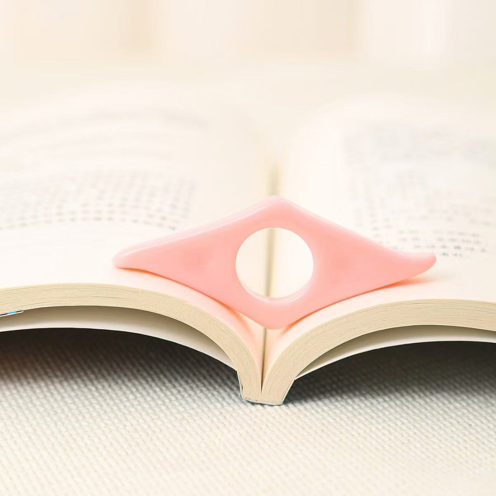 Segnalibri con pressa per pollice in acrilico per la lettura, porta pagine a forma di diamante per insegnanti e amanti dei libri, ausili per la lettura di libri pressati